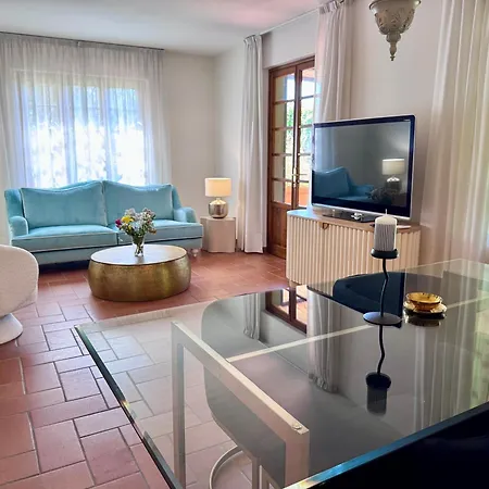 Villa Classic Stylish